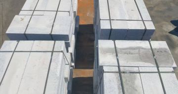 信阳 路沿石装车出货