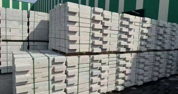 信阳芝麻白路沿石