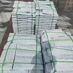 信阳 芝麻白蘑菇石装车出货