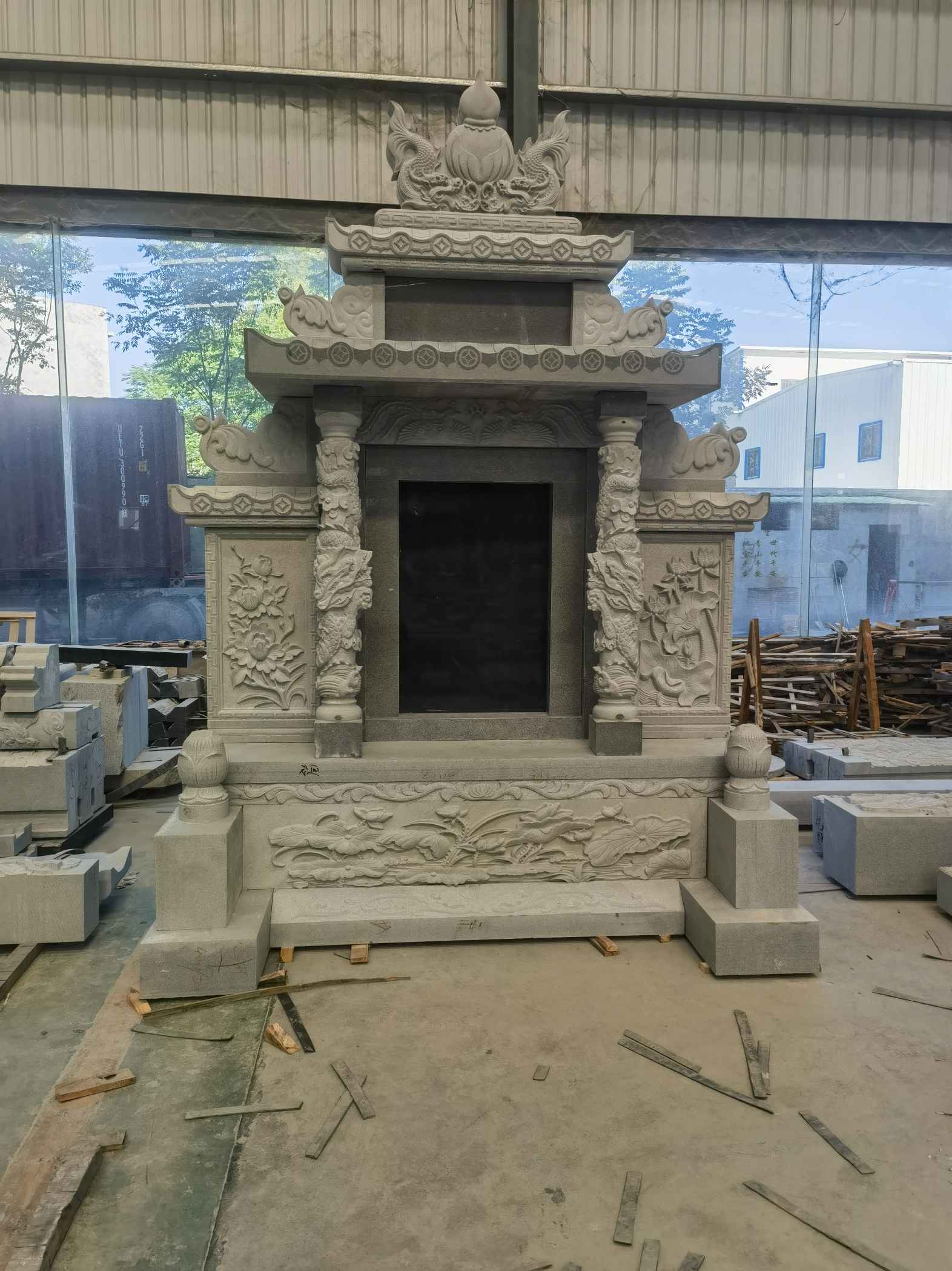 信阳 芝麻灰高档墓碑、土墓，一套也支持定做