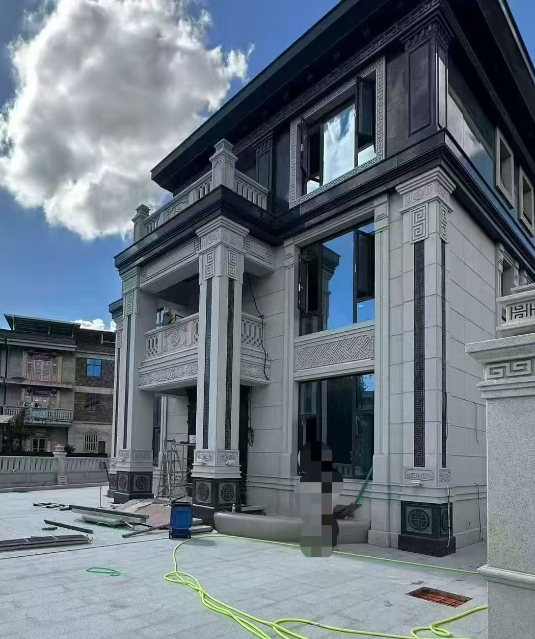 信阳 别墅干挂，芝麻白与芝麻黑完美配合