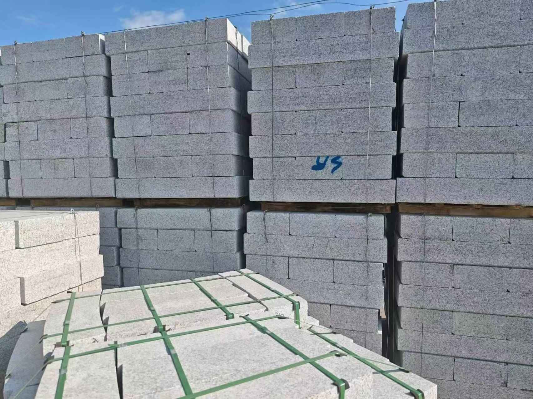 信阳 路沿石，路侧石-尺寸标准、颜色均匀