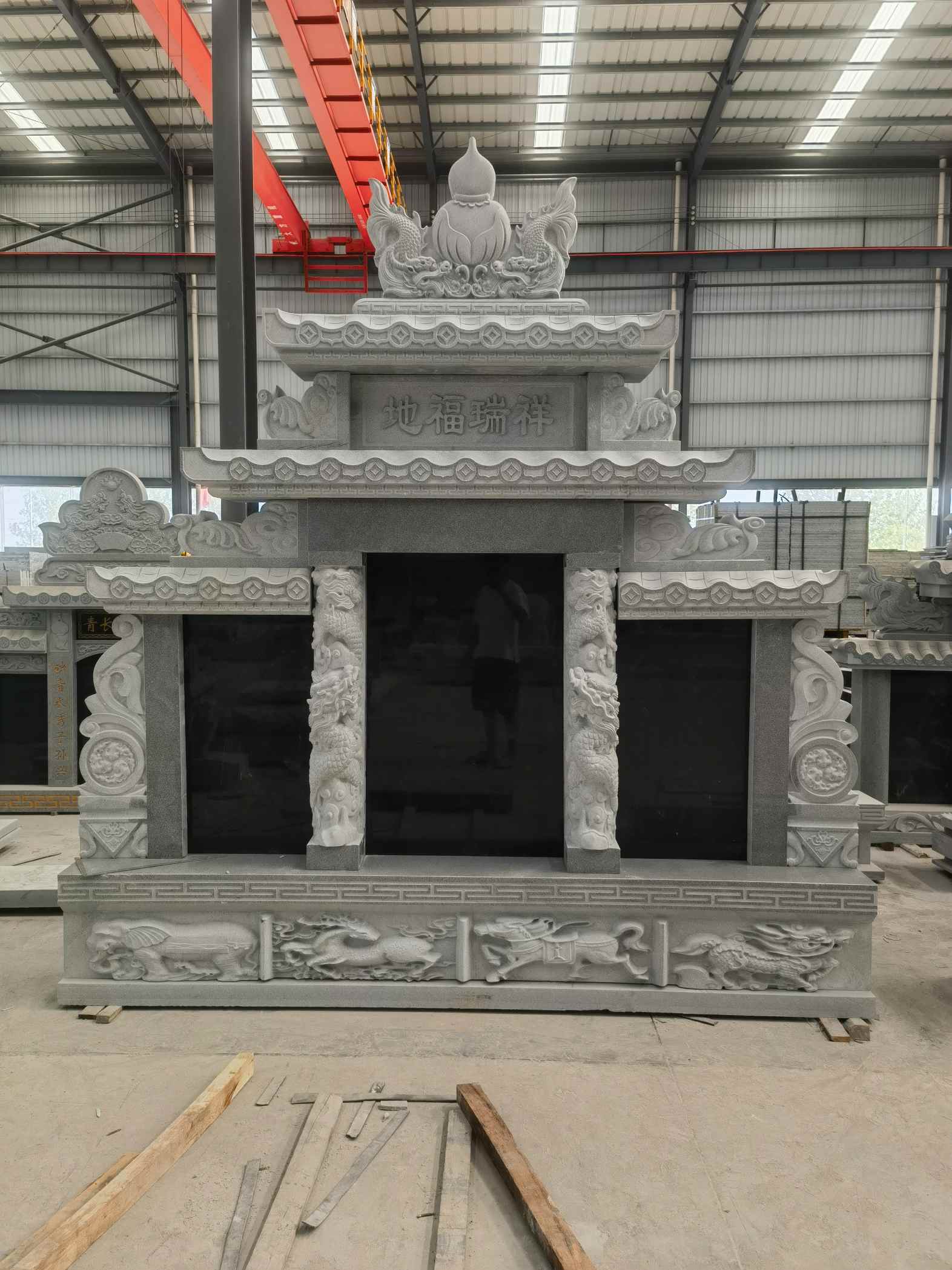 信阳 芝麻灰高档墓碑、土墓，一套也支持定做